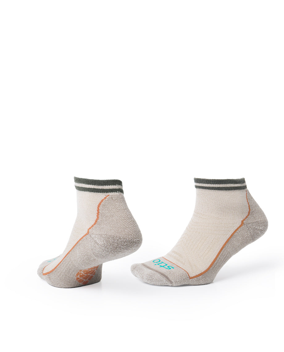 Hike Light Cushion 1/4 Crew Sock - Image 5